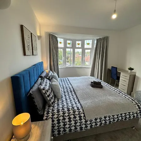 Smart Guest Rooms Fast Access To Central London Via Piccadilly Line